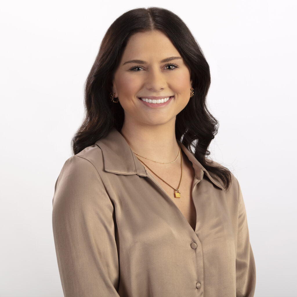Portrait image of Mackenzie Salmina