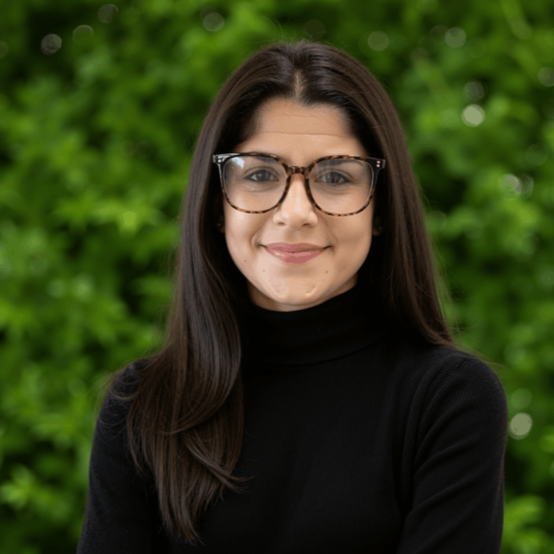 portrait image Azar Khojasteh